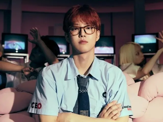 Suho EXO merilis video musik untuk lagu baru "Medicine" hari ini (29)... Memvisualisasikan demam cinta