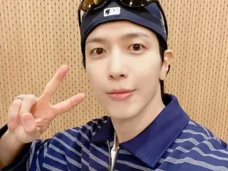 Jung Yong Hwa CNBLUE benar-benar menaklukkan "2pm Escape Cult Show" dengan visualnya