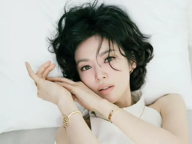Visual aktris Song Hye Kyo yang tidak realistis bahkan dalam B-cut... "Aura Explosion"
