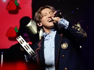 Changmin TVXQ menyapa penggemar setelah menyelesaikan tur konser solo pertamanya di seluruh Jepang... "Terima kasih banyak"
