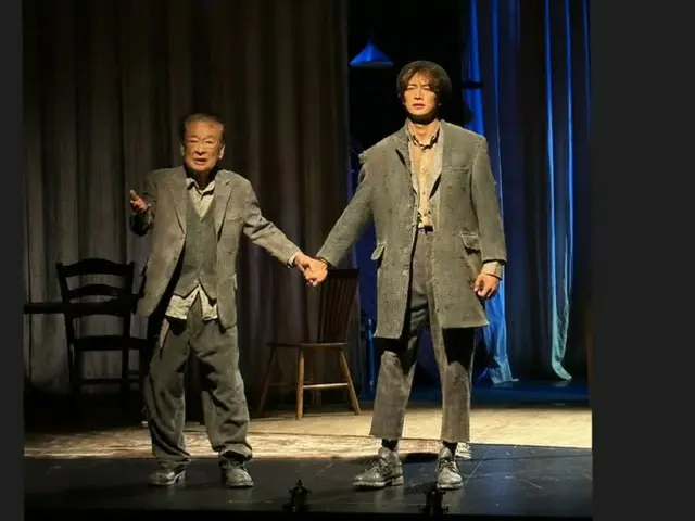 Minho SHINee memberi penghormatan kepada mendiang Lee Seung-jae... "Aku akan mengingatmu selamanya, guru"