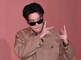 [Foto] J-HOPE BTS dan Lisa BLACKPINK menghadiri acara pembukaan pameran Louis Vuitton "Visionary Journey Seoul"