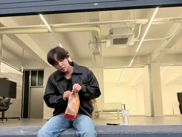 Kecintaan Jang Keun Suk pada McDonald's dan kebiasaan makannya yang mengenyangkan... "Ini bukan iklan, tapi saya menyambutnya"