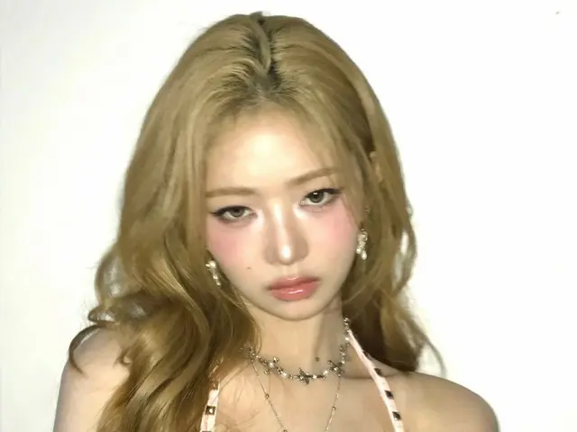 "IVE" Lay, tatapan provokatif, melamun, dan seksi... Consuni yang imut mengalami transformasi dramatis.