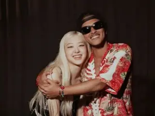 Apakah lagu kolaborasi Rosé BLACKPINK dan Bruno Mars, "APT.", bukan satu-satunya? ... "Kami sedang mempertimbangkan kapan akan merilisnya."