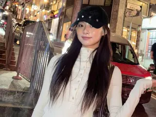 Tzuyu TWICE memamerkan kecantikan mempesonanya di Hong Kong.