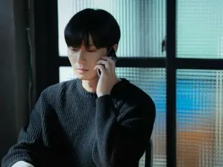 Aktor Park Seo Jun memerankan kisah cinta yang canggung dan kepedihan perpisahan di masa muda (Tomorrow Will Surely Come).