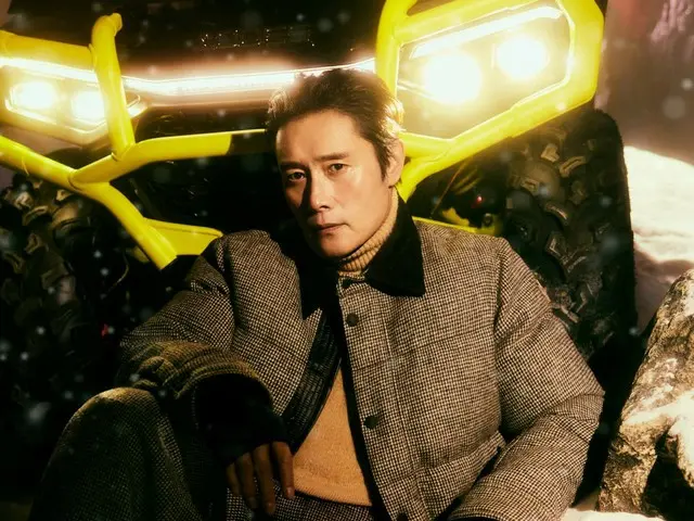 Aktor Lee Byung Hun merilis foto sampul dan wawancara... "Ketika karier akting saya berakhir, yang tersisa adalah karya saya"
